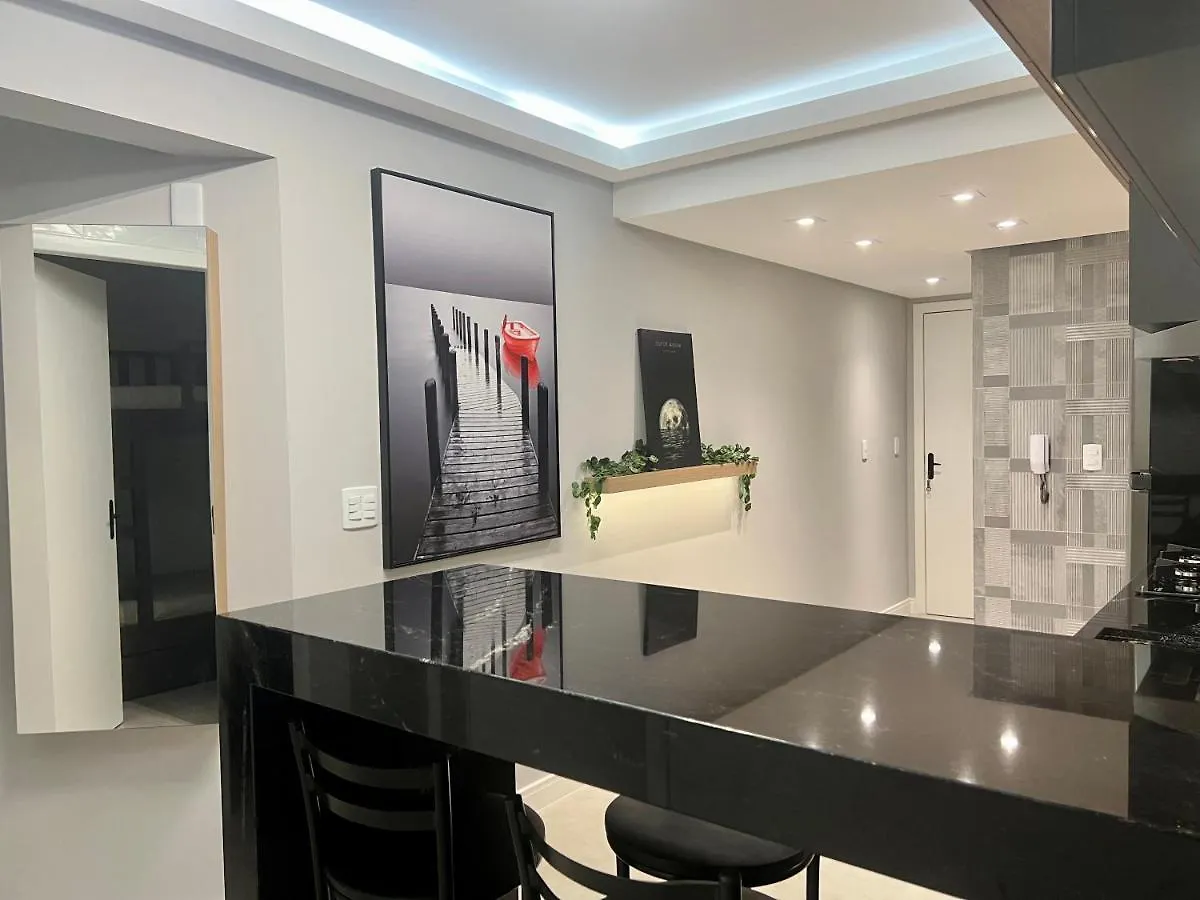 Charmoso apartamento 4 minutos Avenida Atlântica!! Wi-Fi e vaga privativa!! Balneário Camboriú 0*,