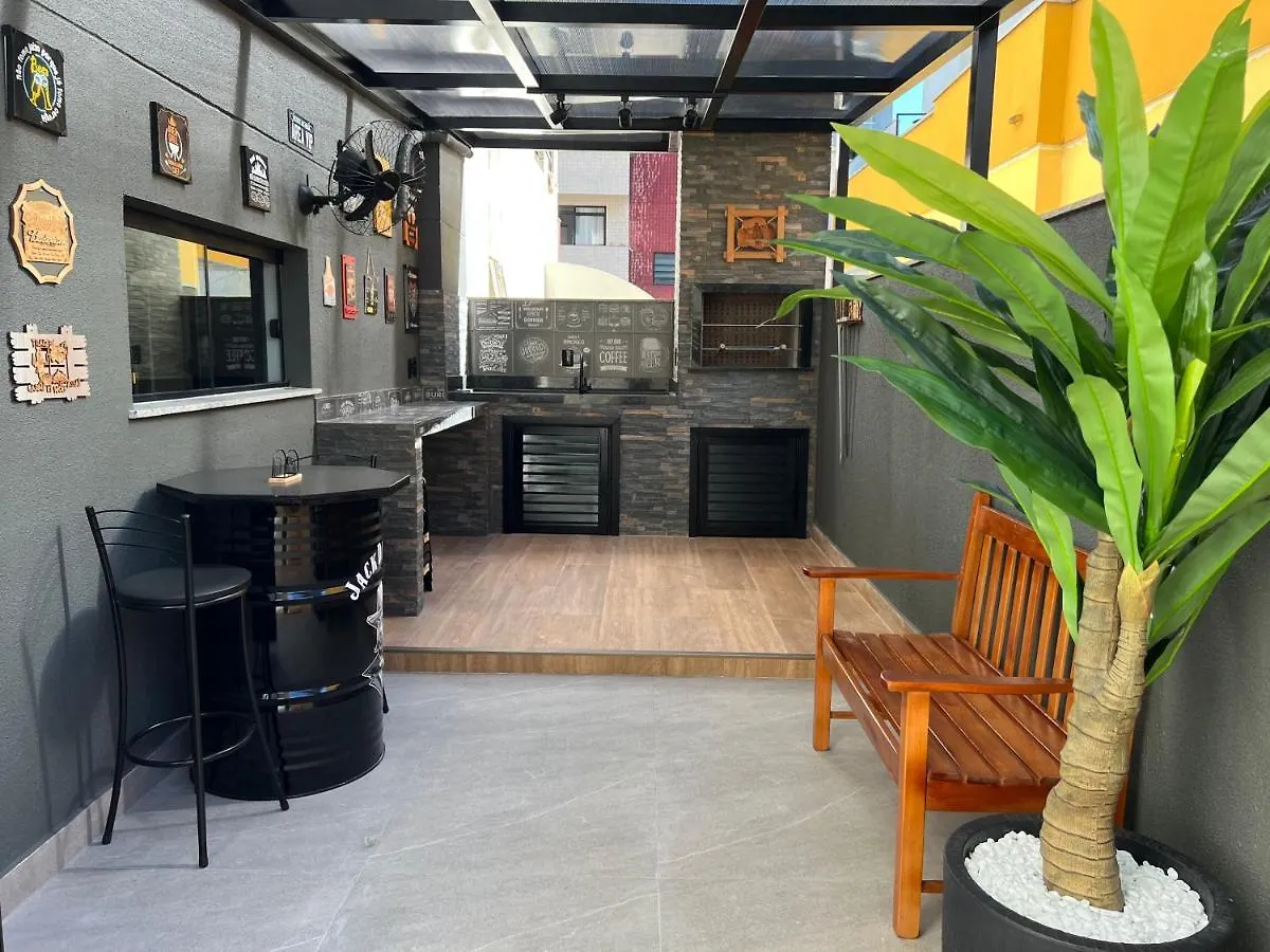 Charmoso apartamento 4 minutos Avenida Atlântica!! Wi-Fi e vaga privativa!! Balneário Camboriú Brasil